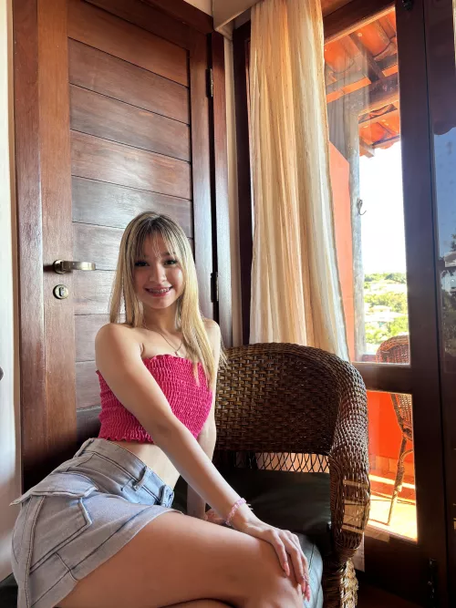 Are pink crop tops the cutest crop tops?