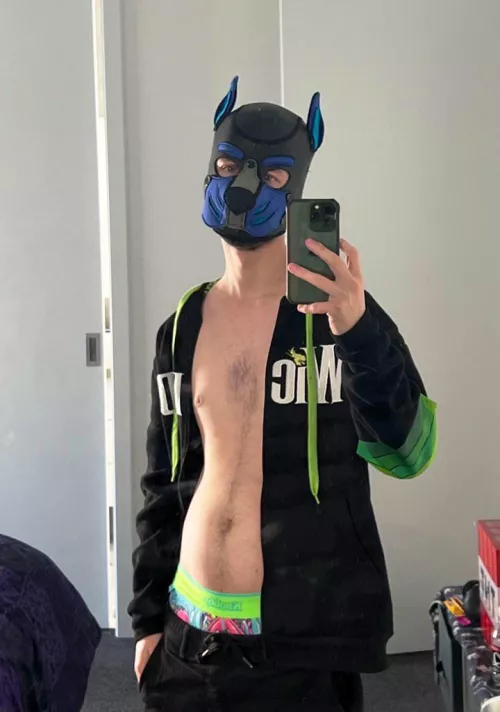 Awruff! Hi! I’m Fang 🐶