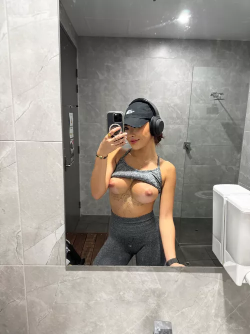 Cum to the toilet with me and I’ll show you how naughty I can get😈