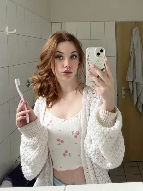 do you like my cute top ?