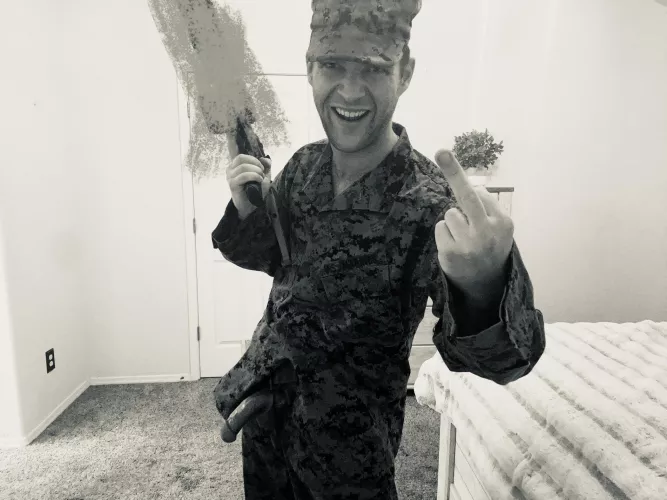 Eat the apple 🍎 Fuck the corps! 