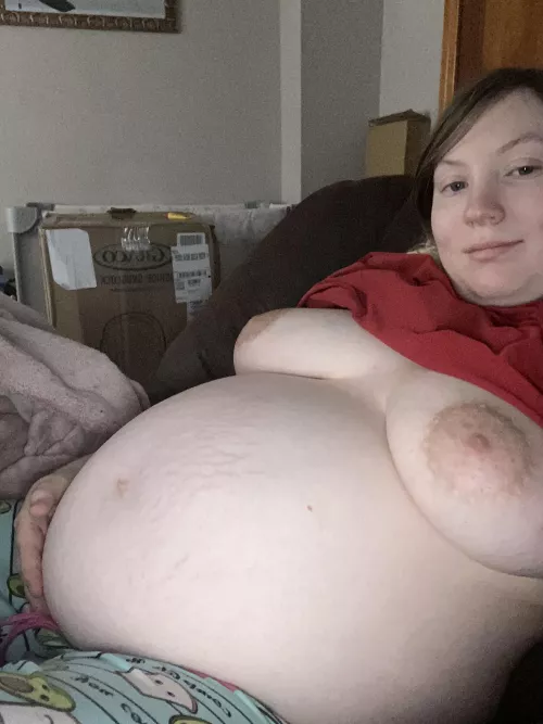 Female 20 little night prego nude