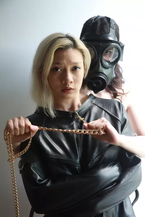 Hooded girls can also be dominant 