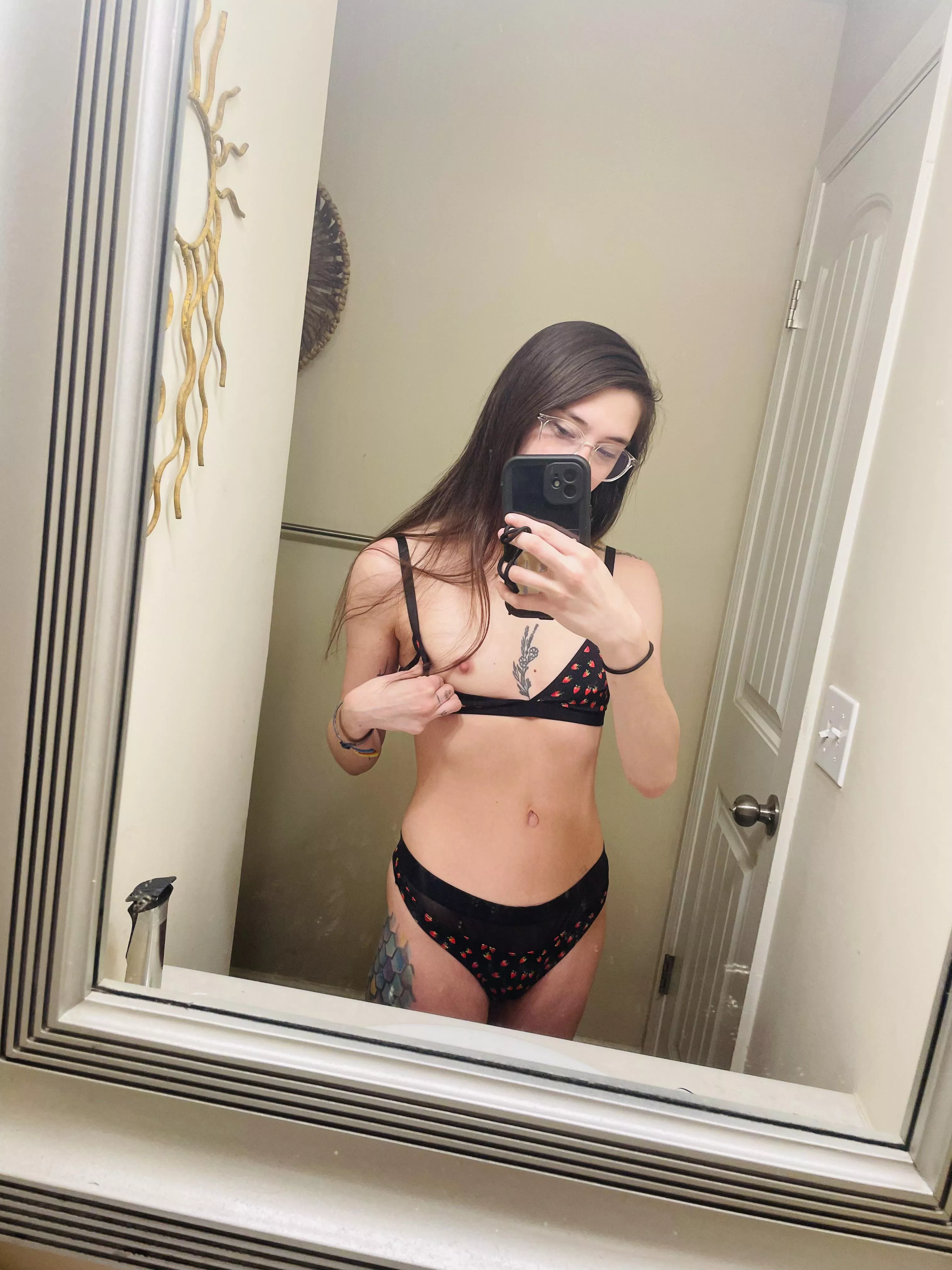 Little boobies matter!