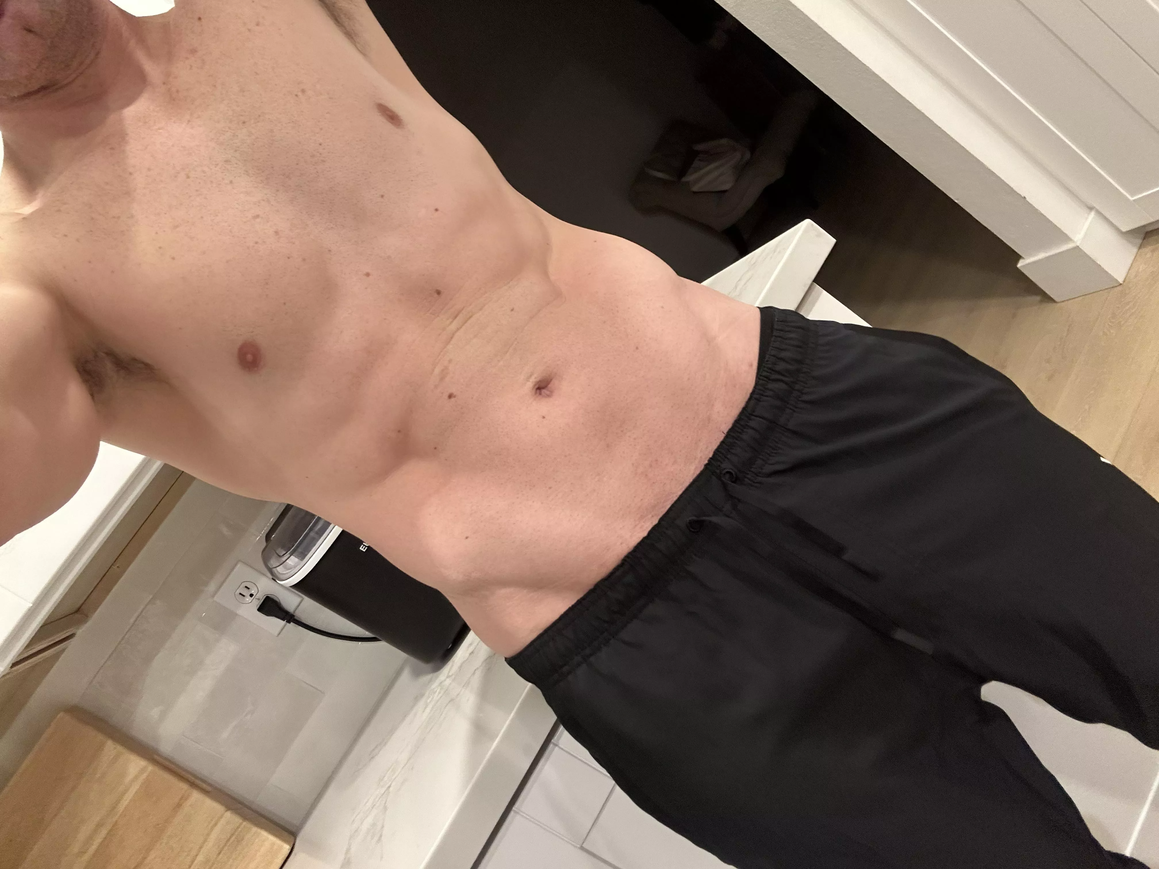 Sat morning workout about to start . Wich underwear do I have on ??(m)