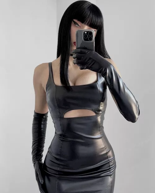 Tell me your size mommy would love to humiliate it