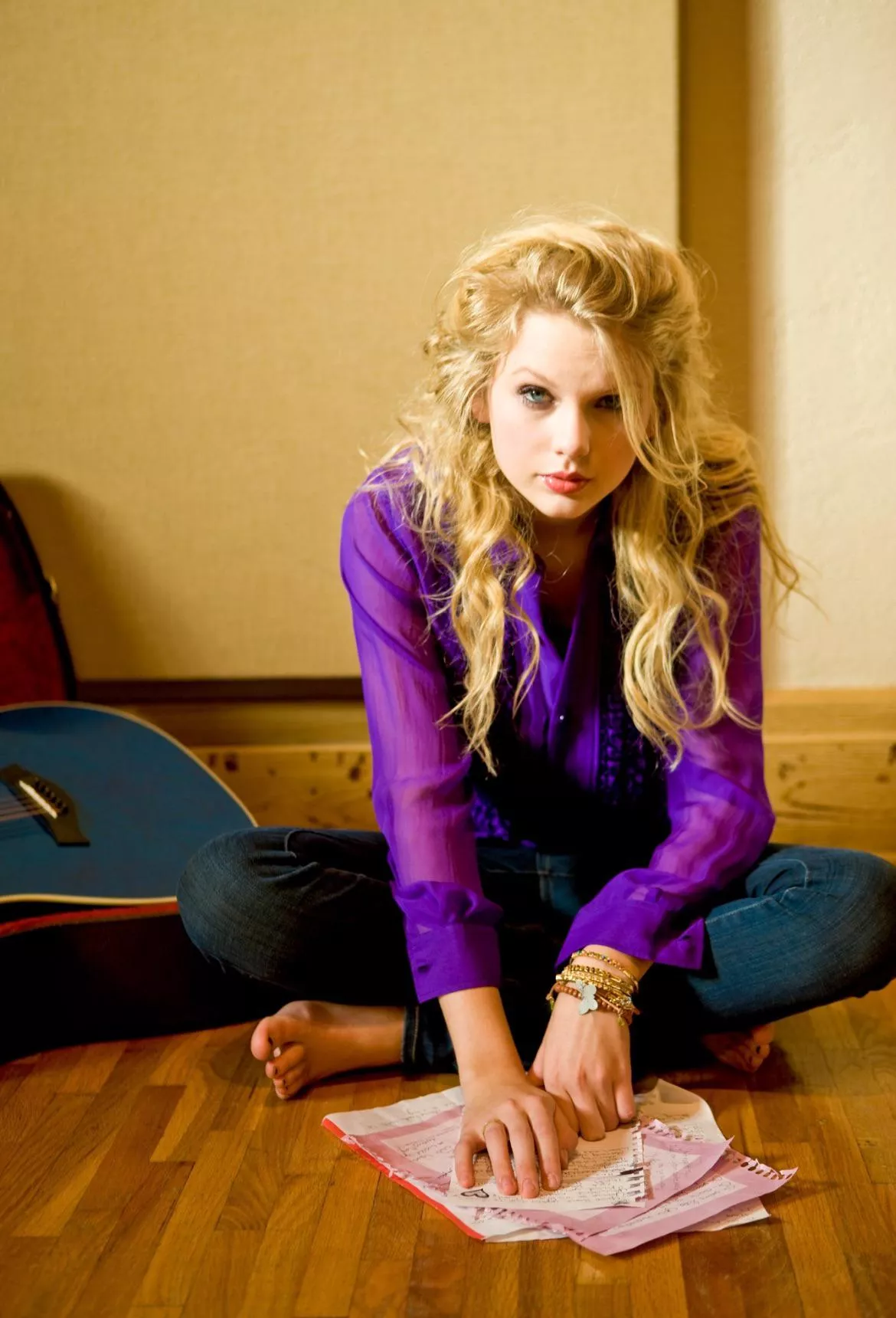 This pic of Taylor swift gets me hot