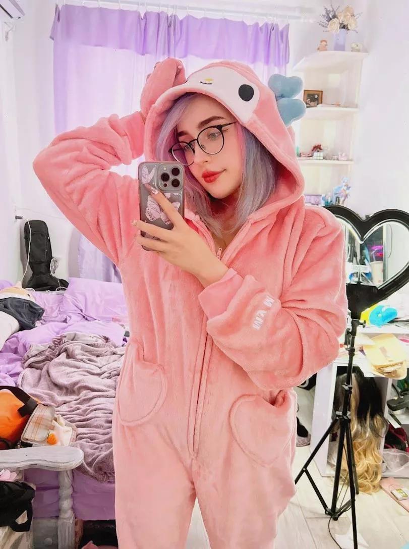 Waiting for someone to pull my hair, will it be you?