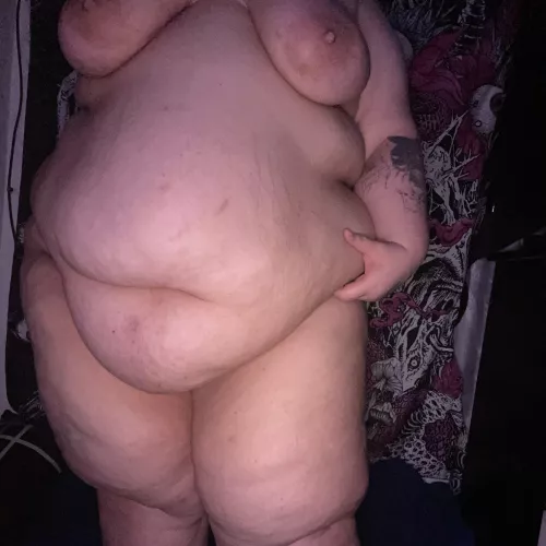 What's the another word to describe me that's not obese or huge? 🥺