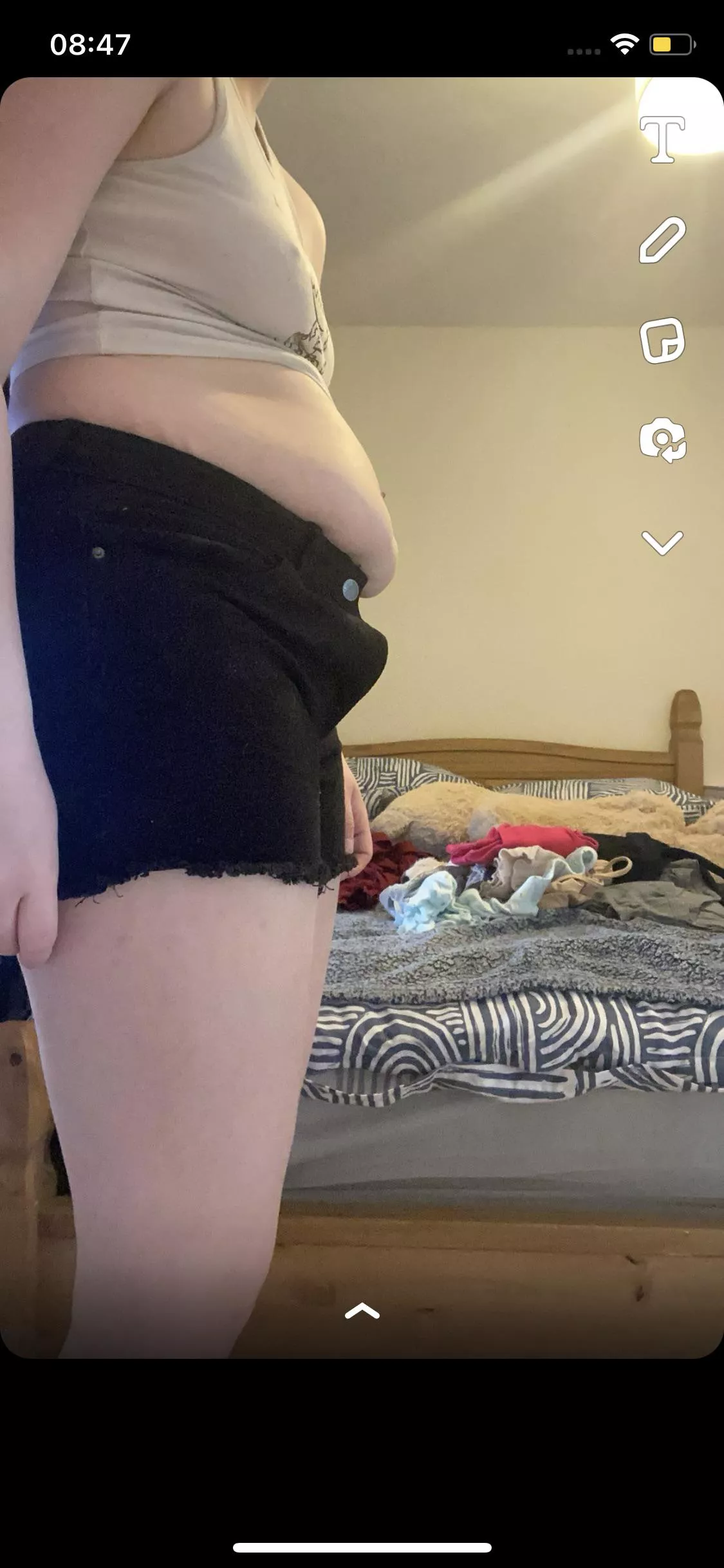 Who wants to help my belly spill over my shorts more hehe 