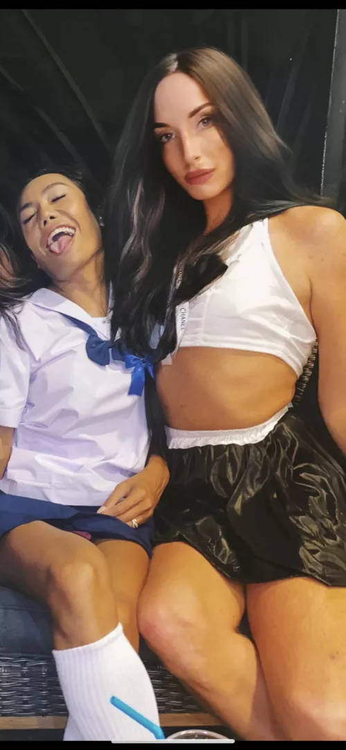 Would you play with us 😈🍆🏳️‍⚧️🇬🇧