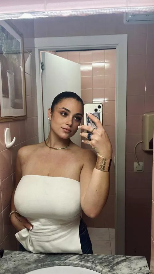 Bathroom Pics are always great