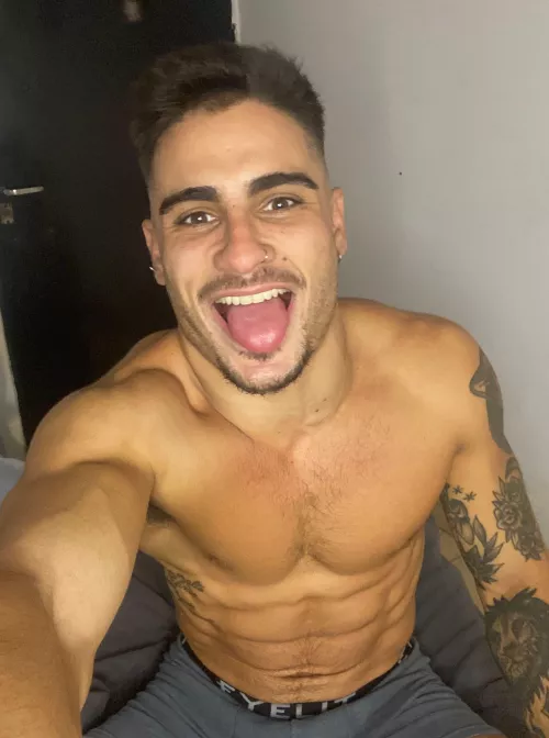 Can you handle the squeeze of my powerful core?