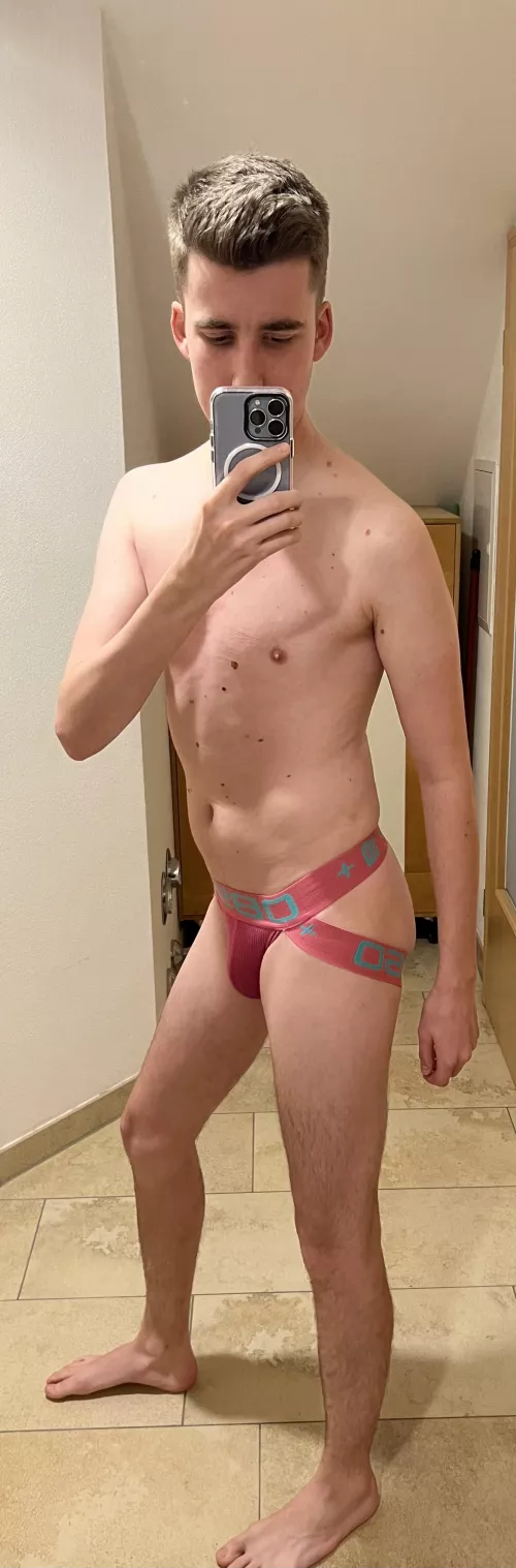 Does the jock suit me?