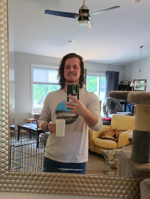 Oh wow my dudes. Wanted to say thank you for all the kind words on my last post. I've never had a post blow up like that and wasn't expecting it to at all. Was feeling really shitty about myself yesterday morning but all of your guys' message made suc