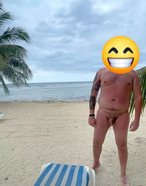 One of my first times chillin' fully nude! All over tan aka burn