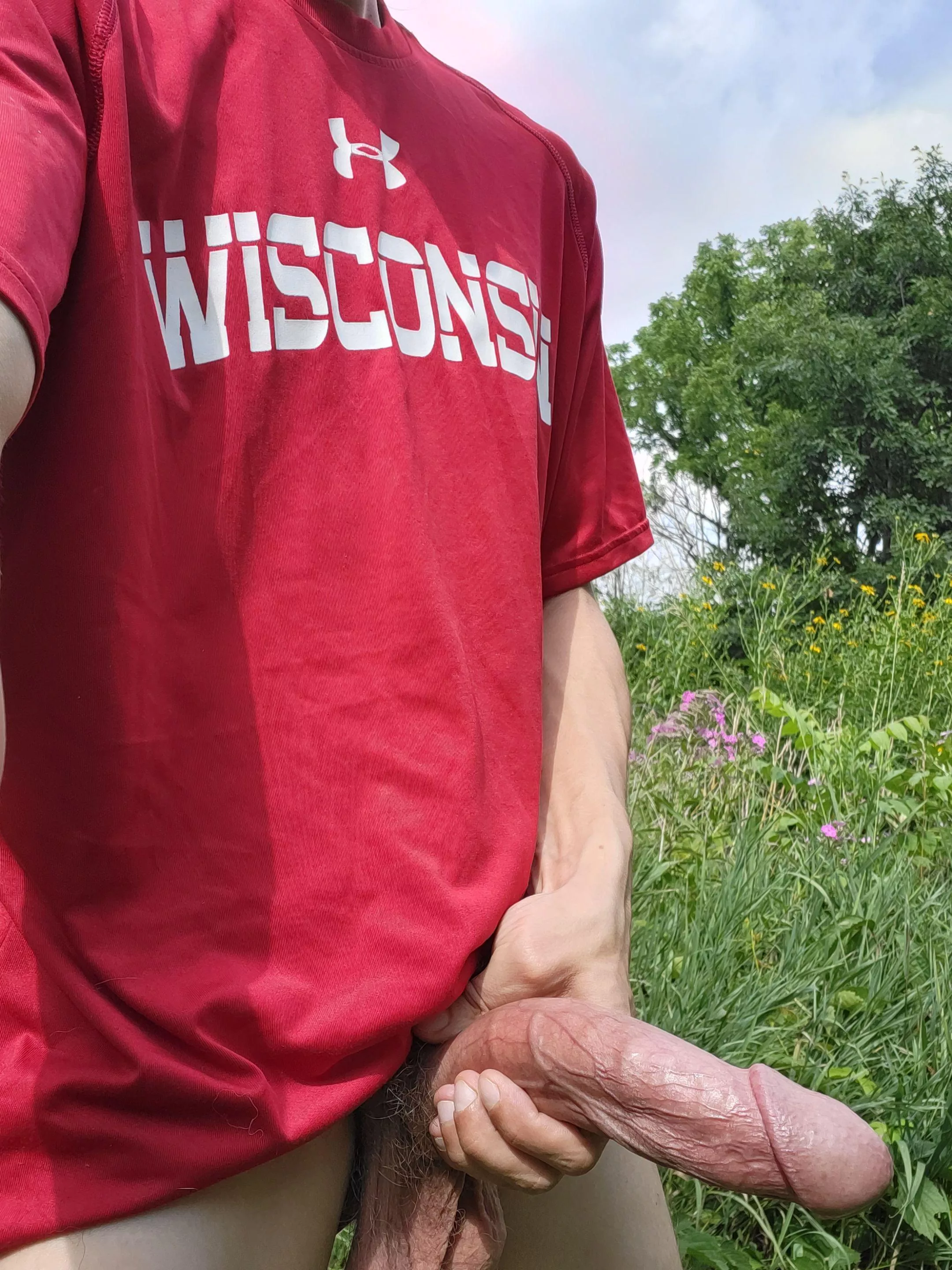 Out on a hike🙈🌿