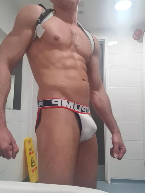 [selling] worn&customised musky undies, socks, gym clothes (vests shorts sweaty gloves) & condoms filled with my cum and cum pots 