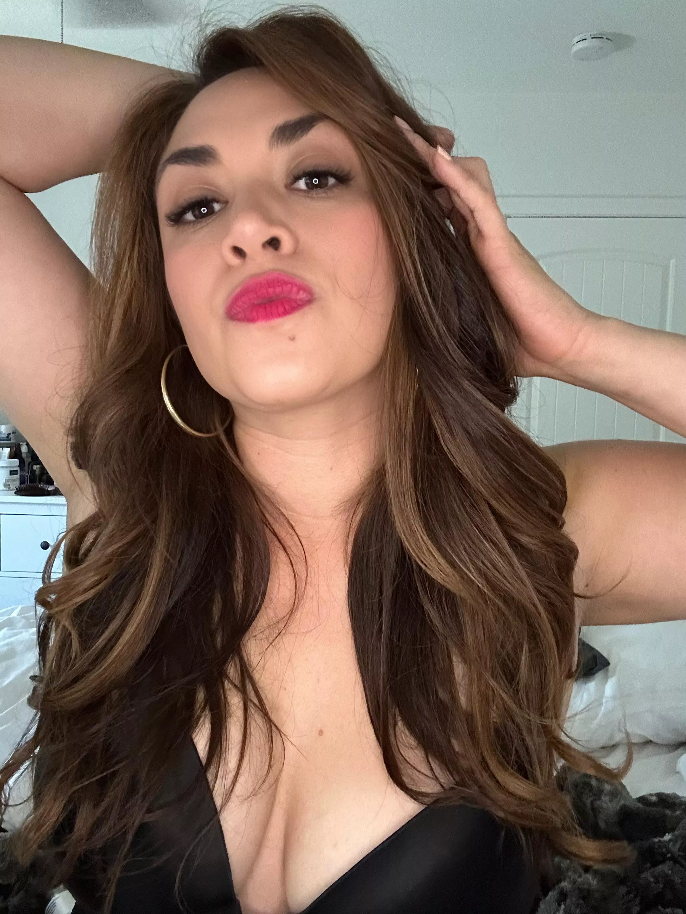 F37 cougar here.. looking for her cub.. 