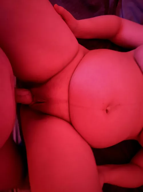 Fuck my preggo pussy 