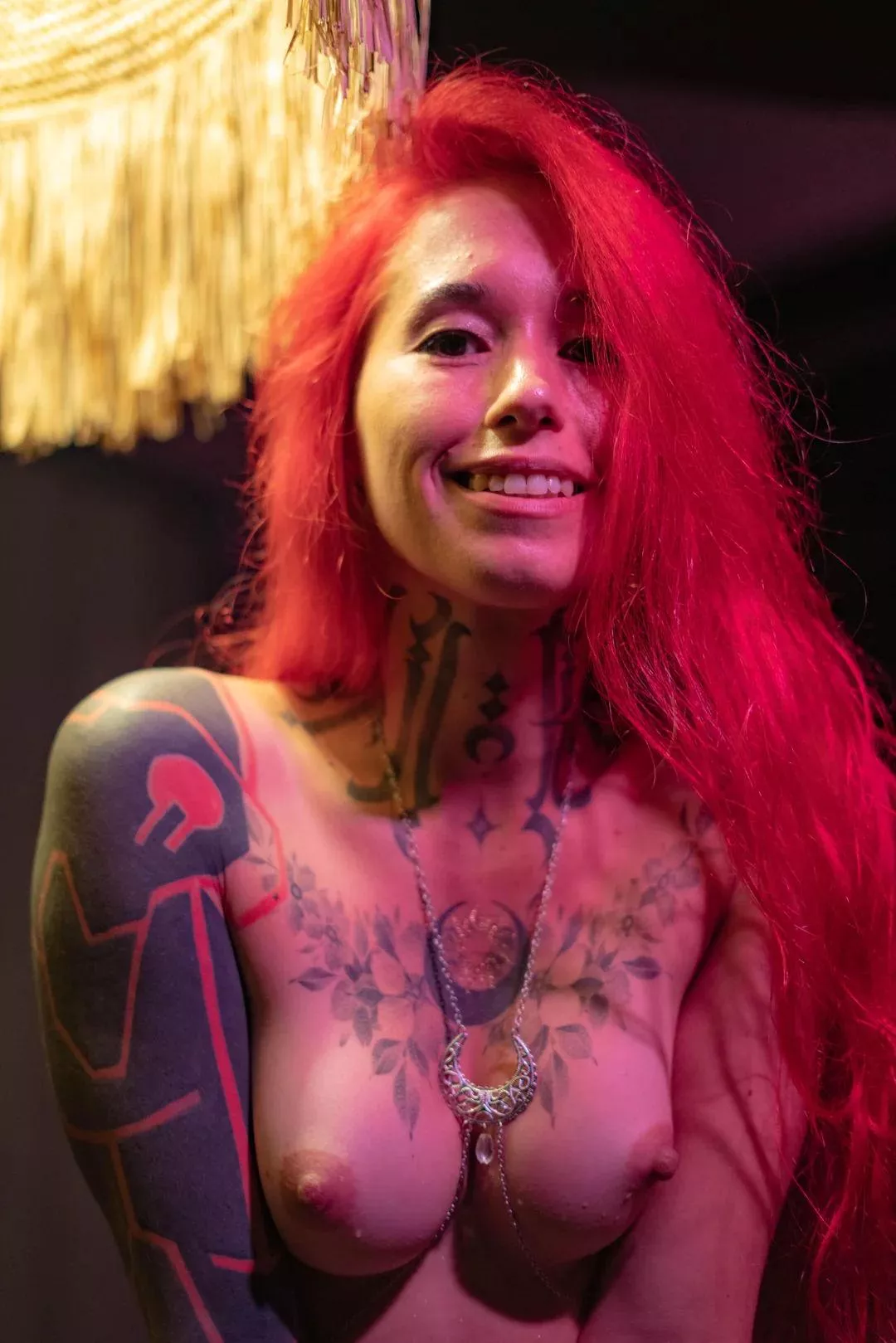 I might be clean on the outside, but I'm a filthy little secret on the inside🤫