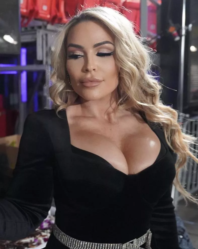 Natalya Neidhart (WWE)