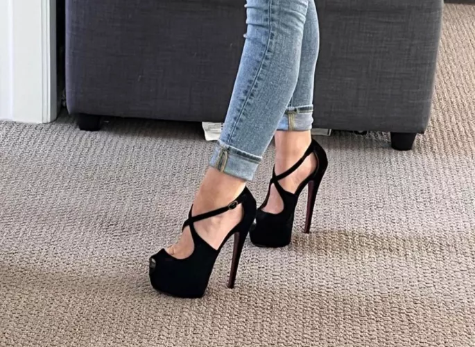 Out of my designers and low budget, my fav pair 🥰