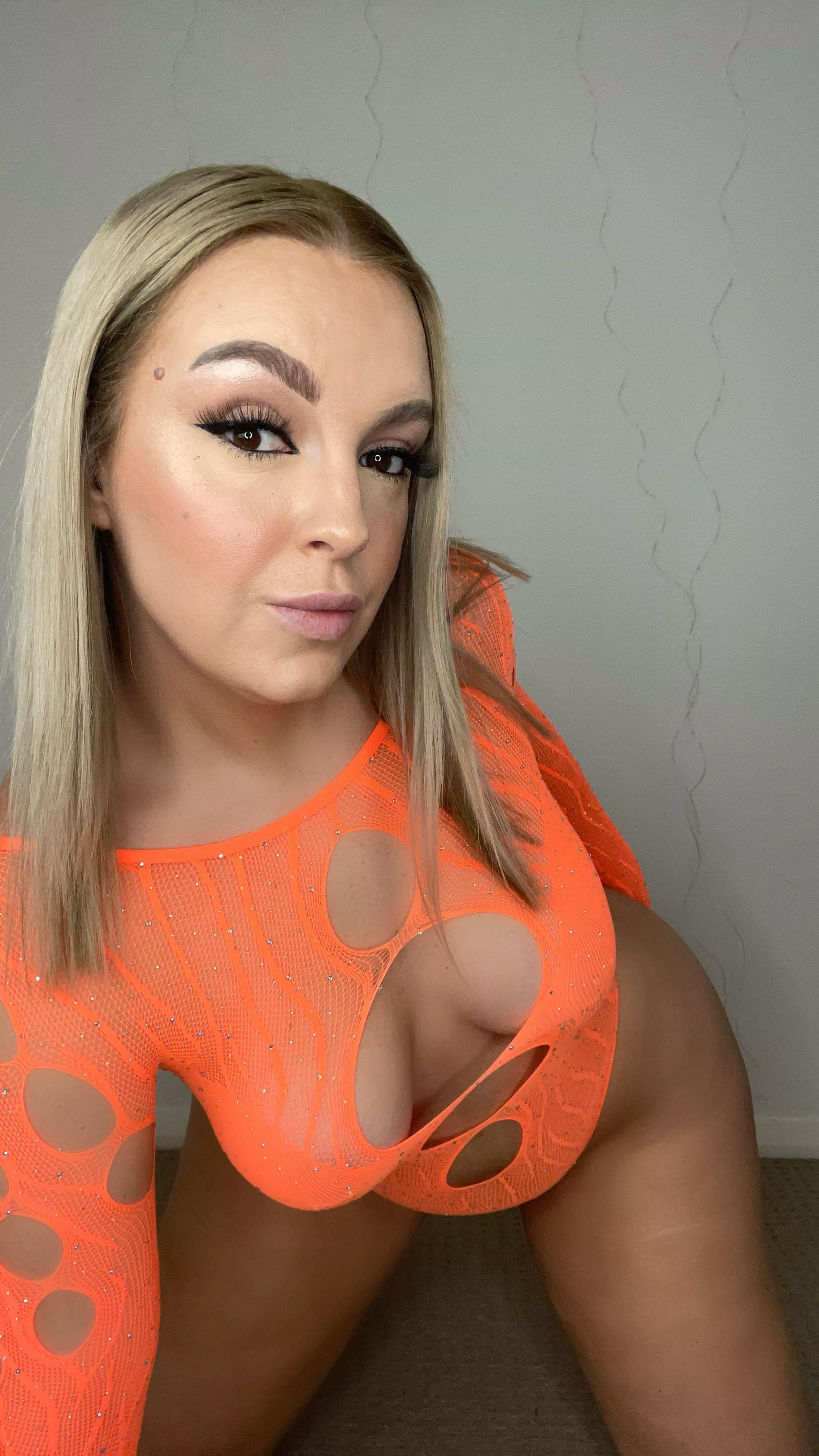 She won't make you as happy as me