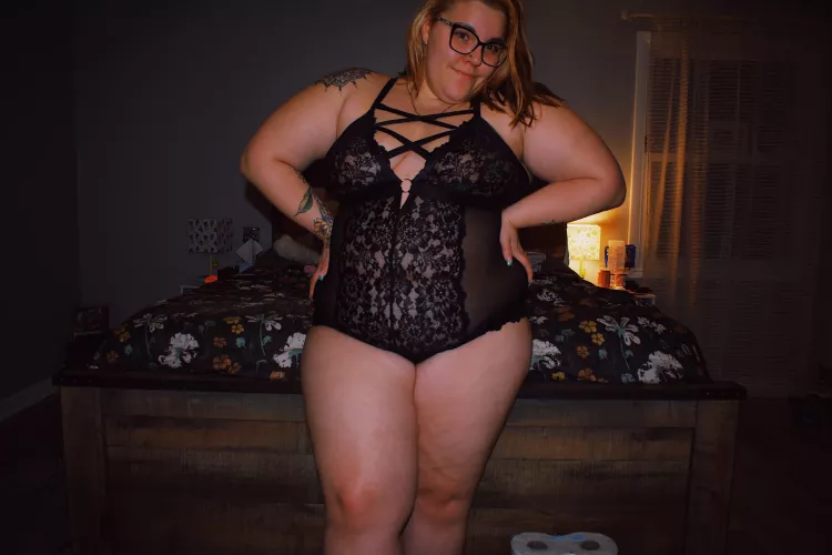 Sometimes you wanna feel sexy randomly at midnight✨