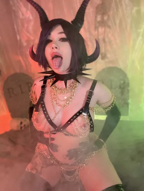 Succubus(Purple Bitch)