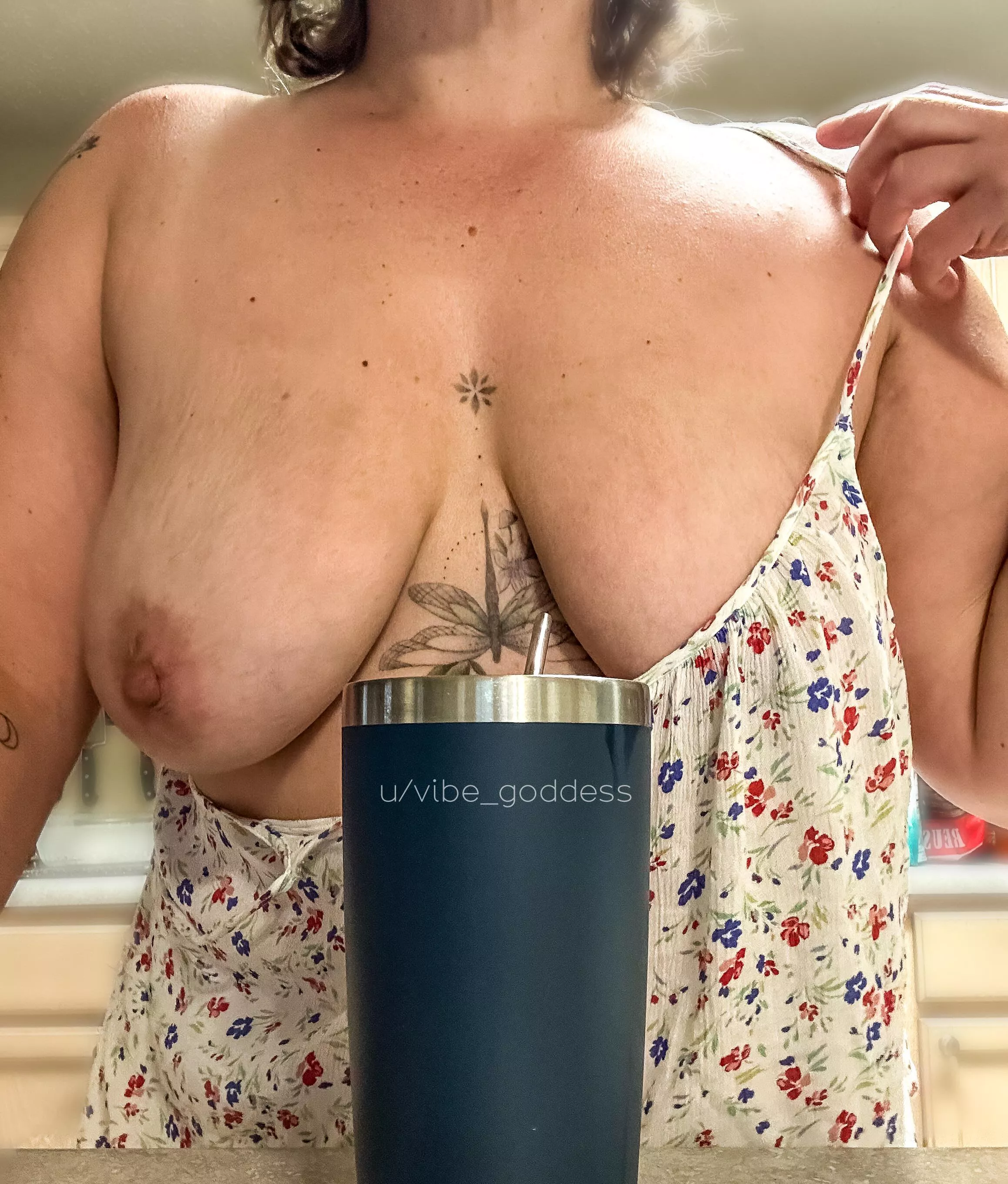 Sunday morning coffee is always better with friends. 