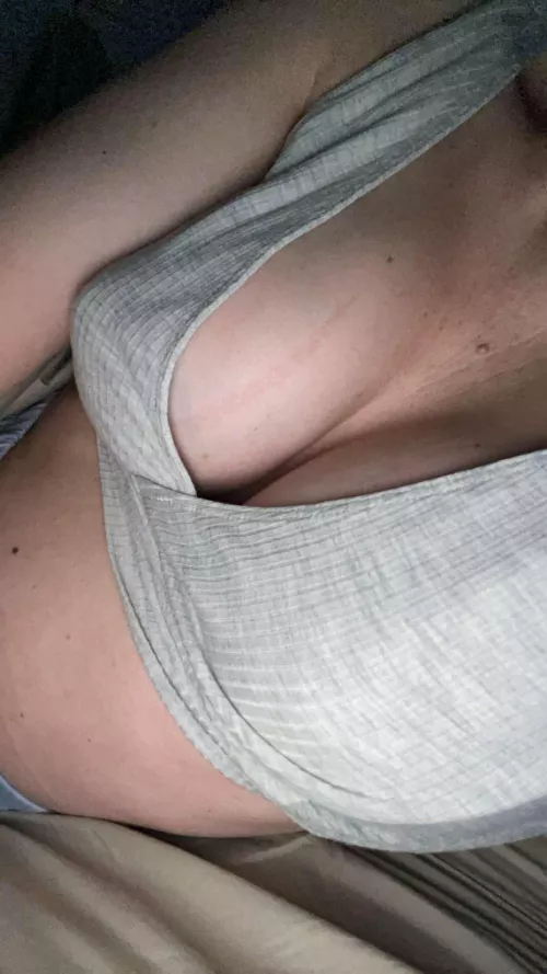 the first thing you see when you roll over in the morning