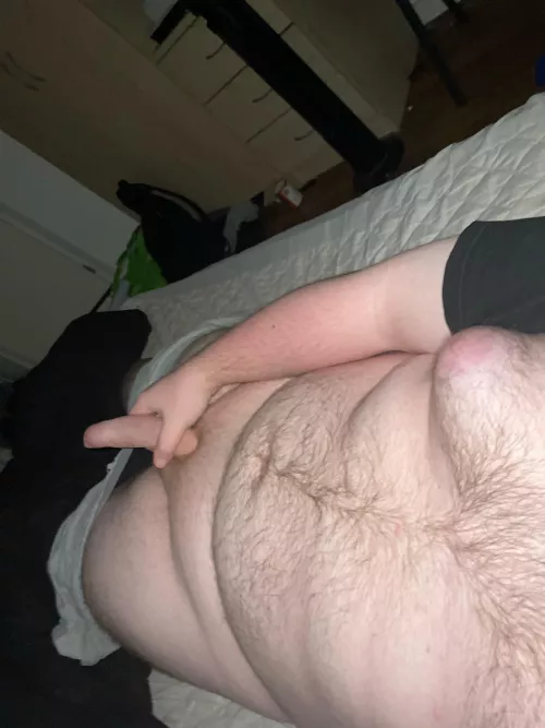 This chubby guy is way too horny for his own good. Would you help me out😉(DMs open)