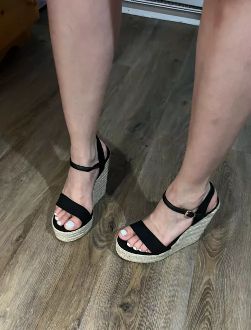 Wedges and white polish go together like PB & jelly