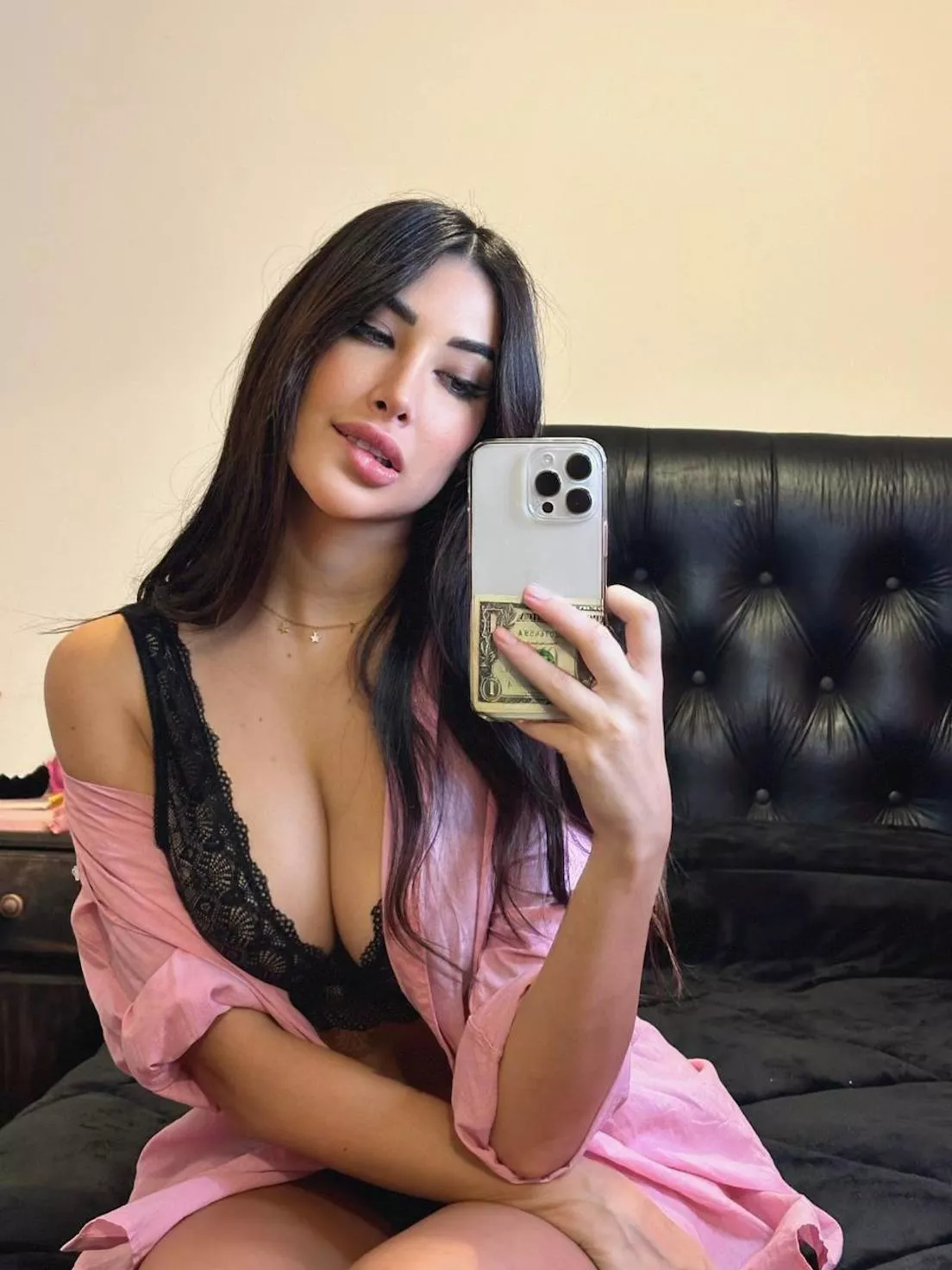 What would you call a girl who sends you nude pics like that?