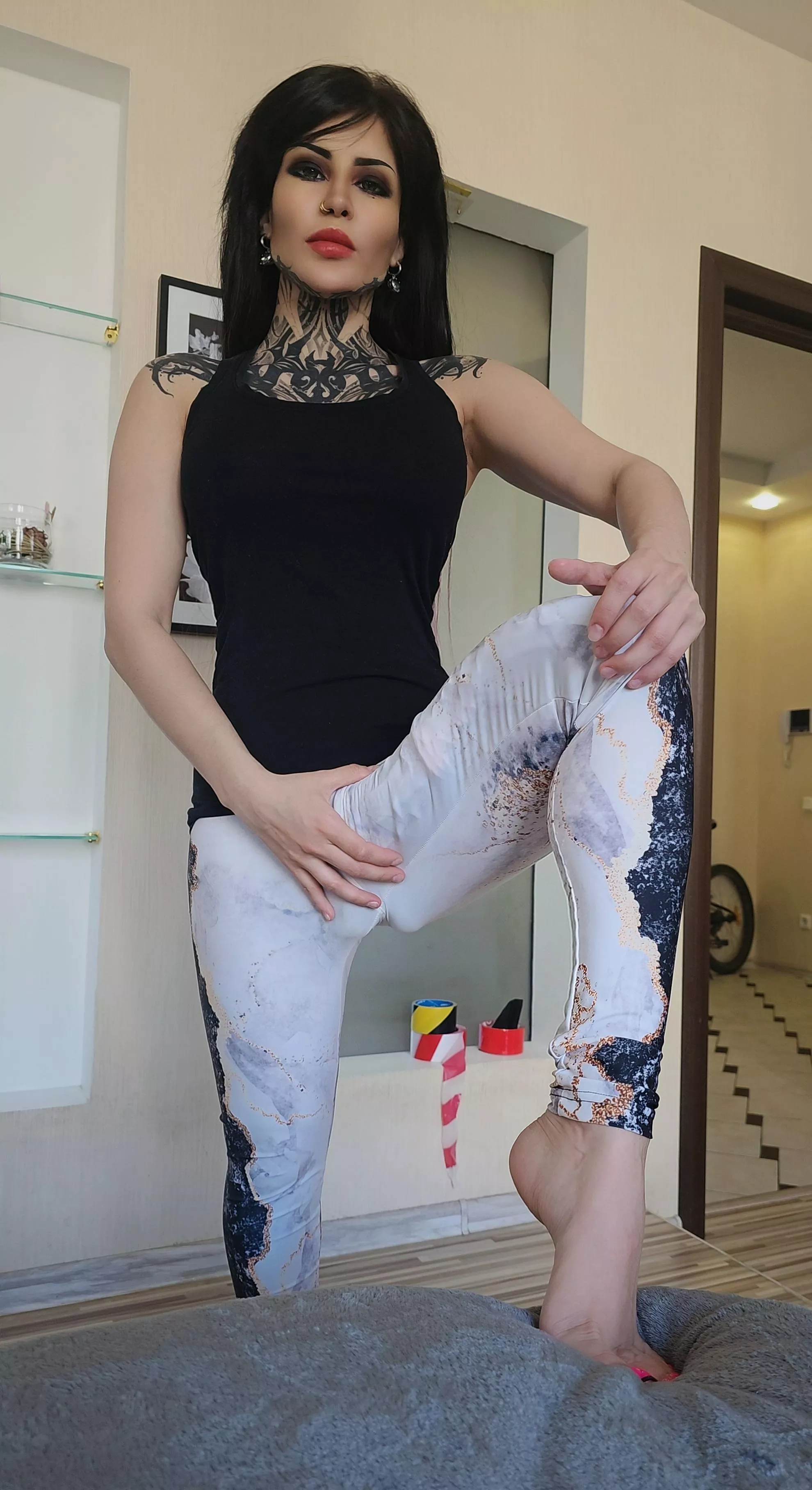 Would you go on a date with a girl who has something that big in her pants?