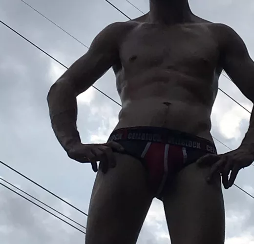 Even with the sun isn't shining, I still show myself off for anyone to see. 