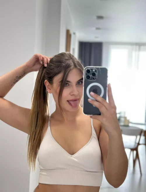 Having a lazy day today, selfies will motivate me to get moving