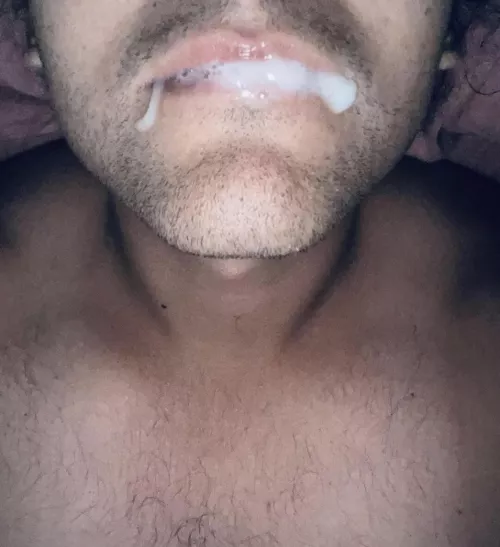 I don’t suppose anyone would want to dump another load on my cum hungry mouth 🥵