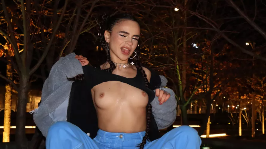 I love showing my tits everywhere