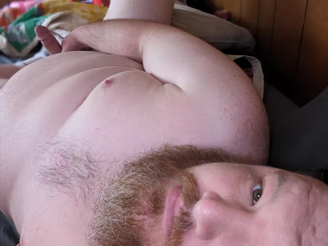 Just hanging out on my break from work. Some company would be peak right now 😜