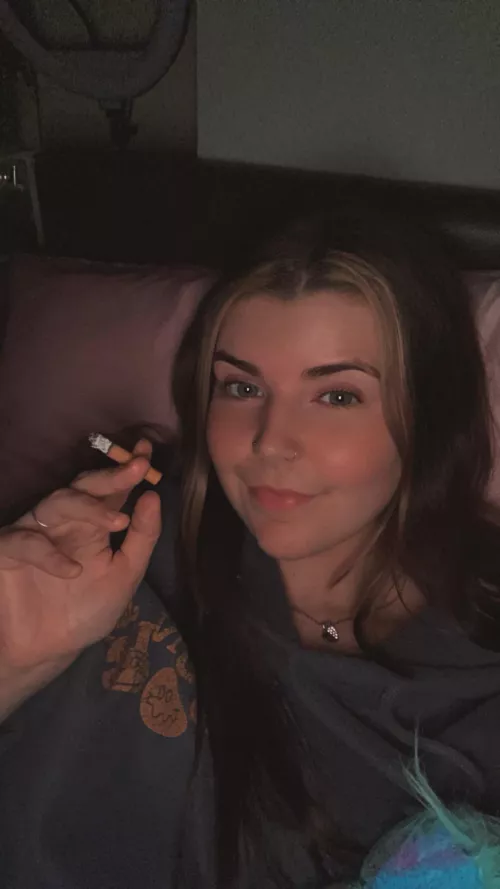 Late night smoke, join me? 🚬