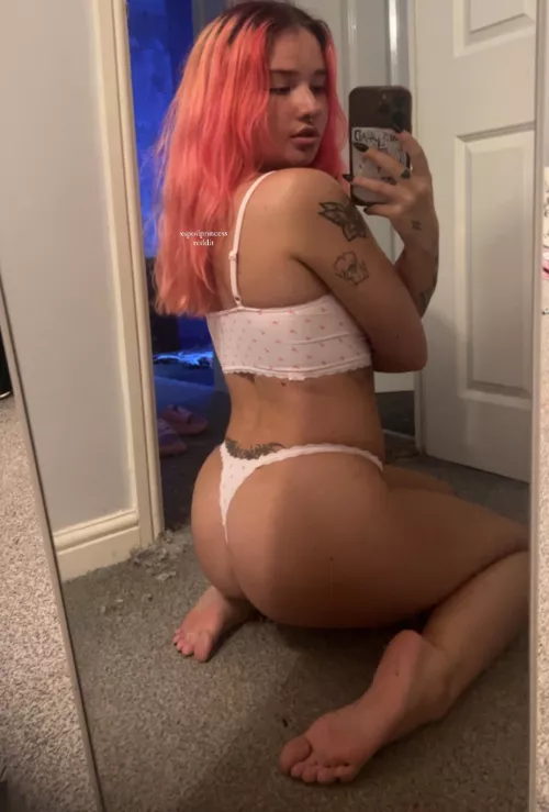 real men wouldn’t be staring at my feet