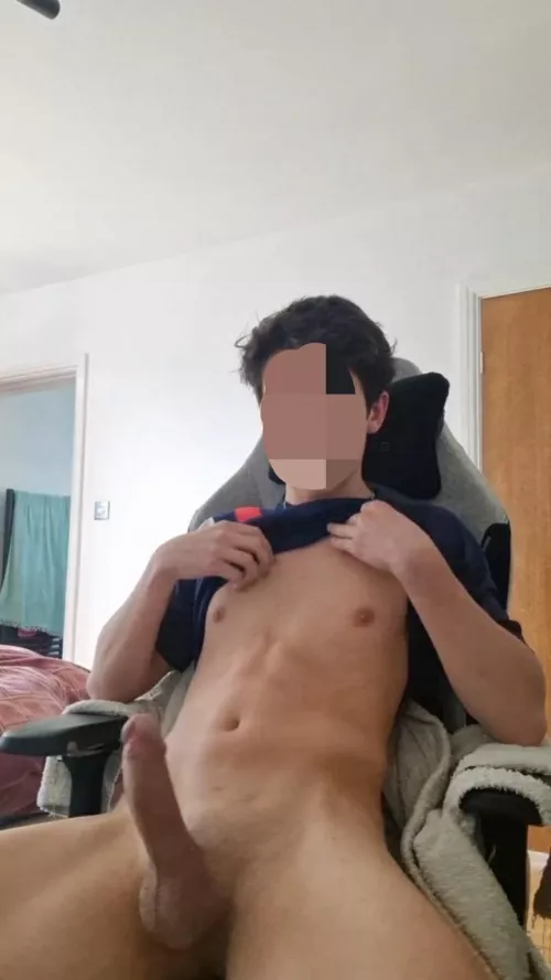 Sit still whilst I finish my game?