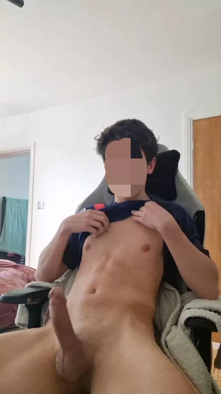 Sit still whilst I finish my game?