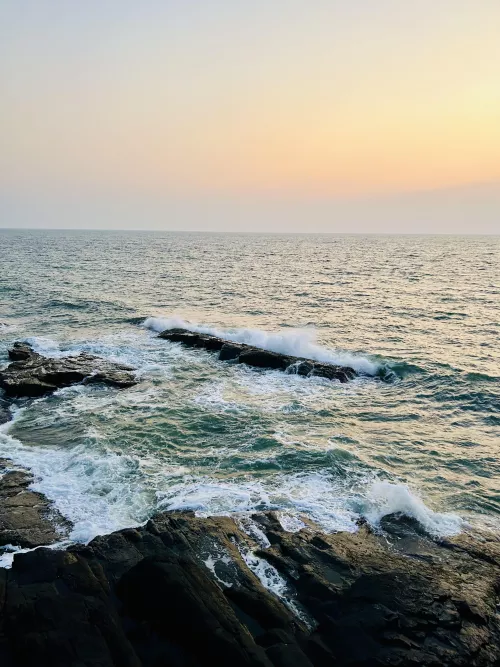 Waves crashing on rocks