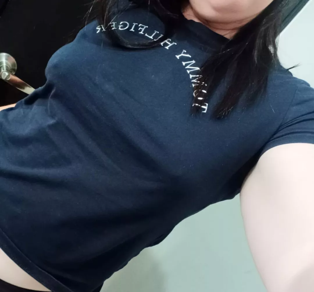 Just came back from my morning walk. Noticed neighbors looked twice this time! 