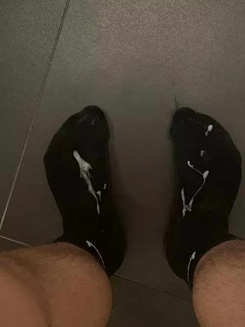 Just unloaded on these sweaty socks post gym