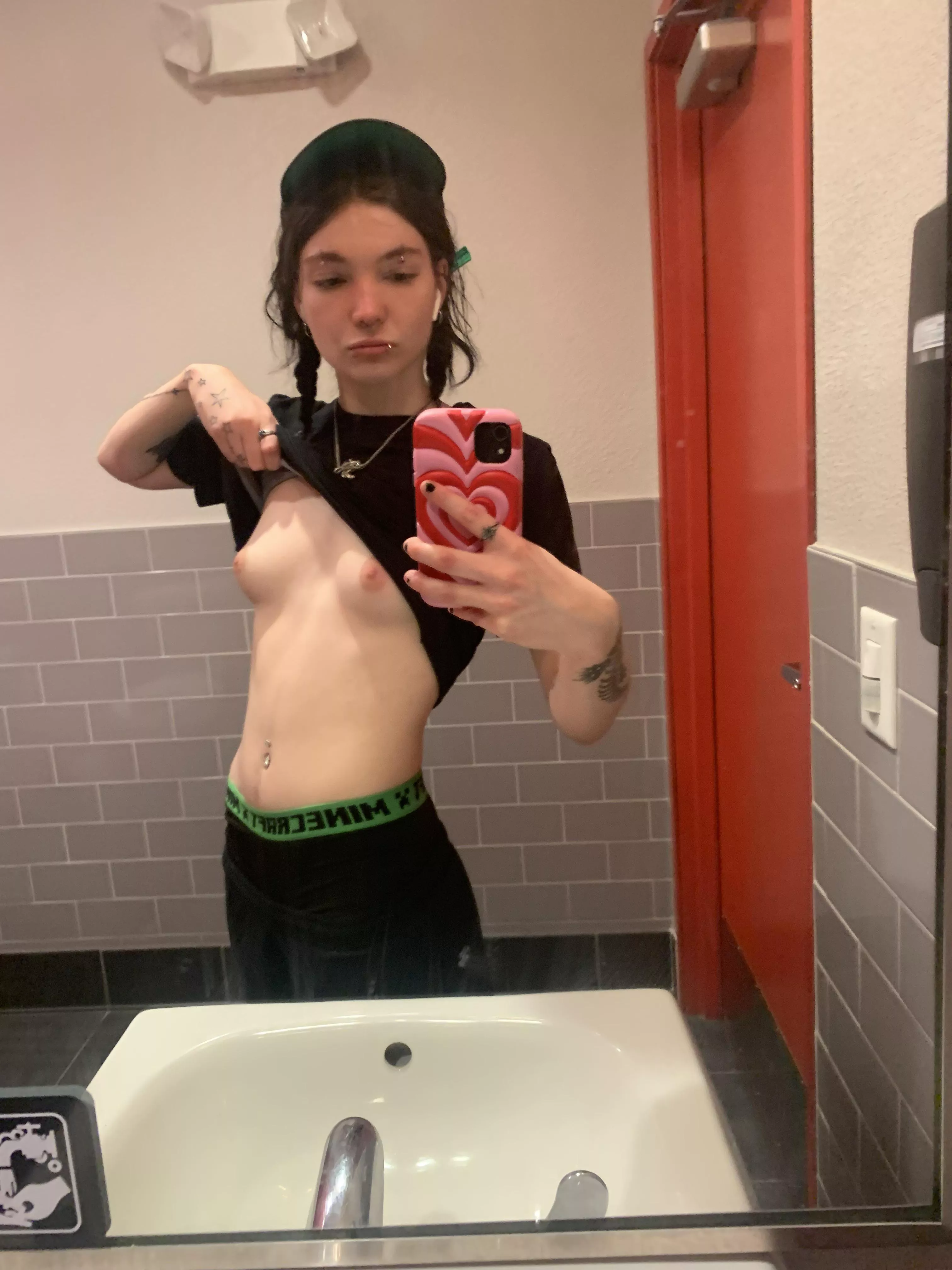 Wore my boxers to work today ❤️ would u mind if I showed you?