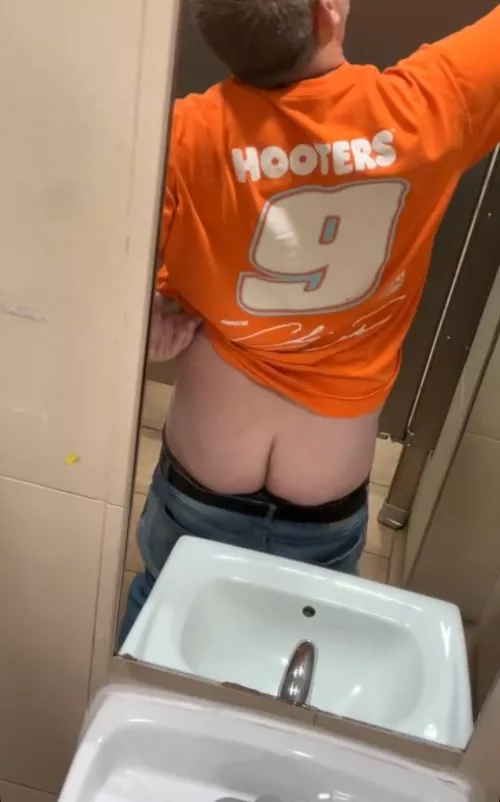 Any BBC like this white ass at work ?